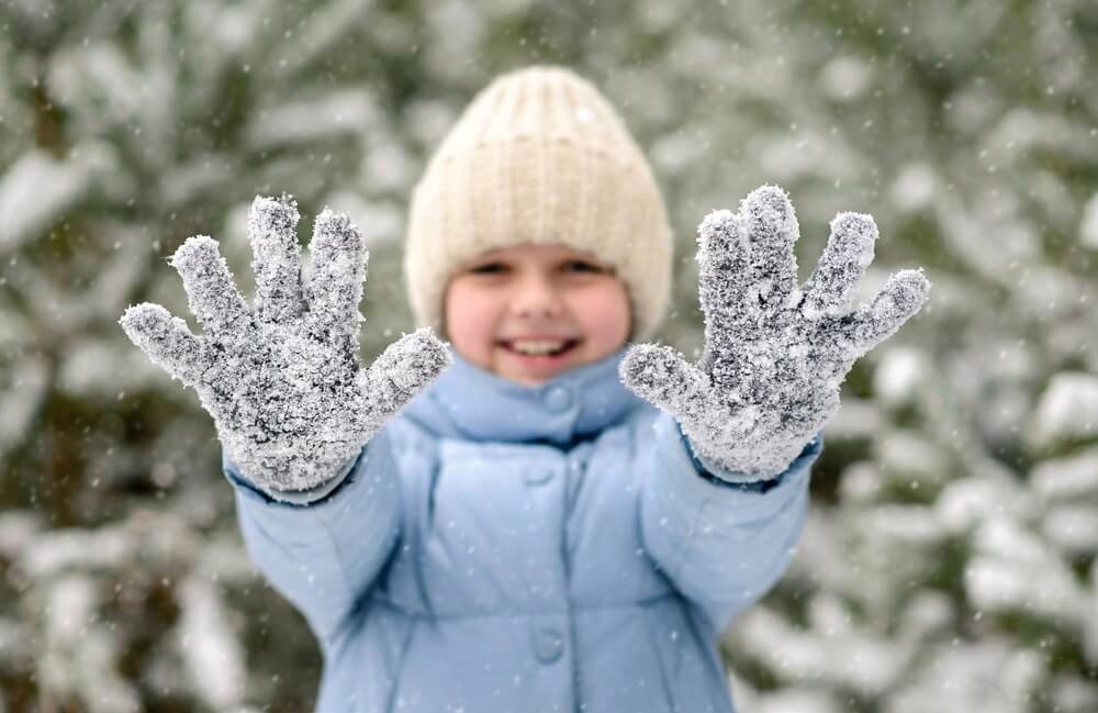 ГТО: Почему важно носить перчатки осенью и зимой?.