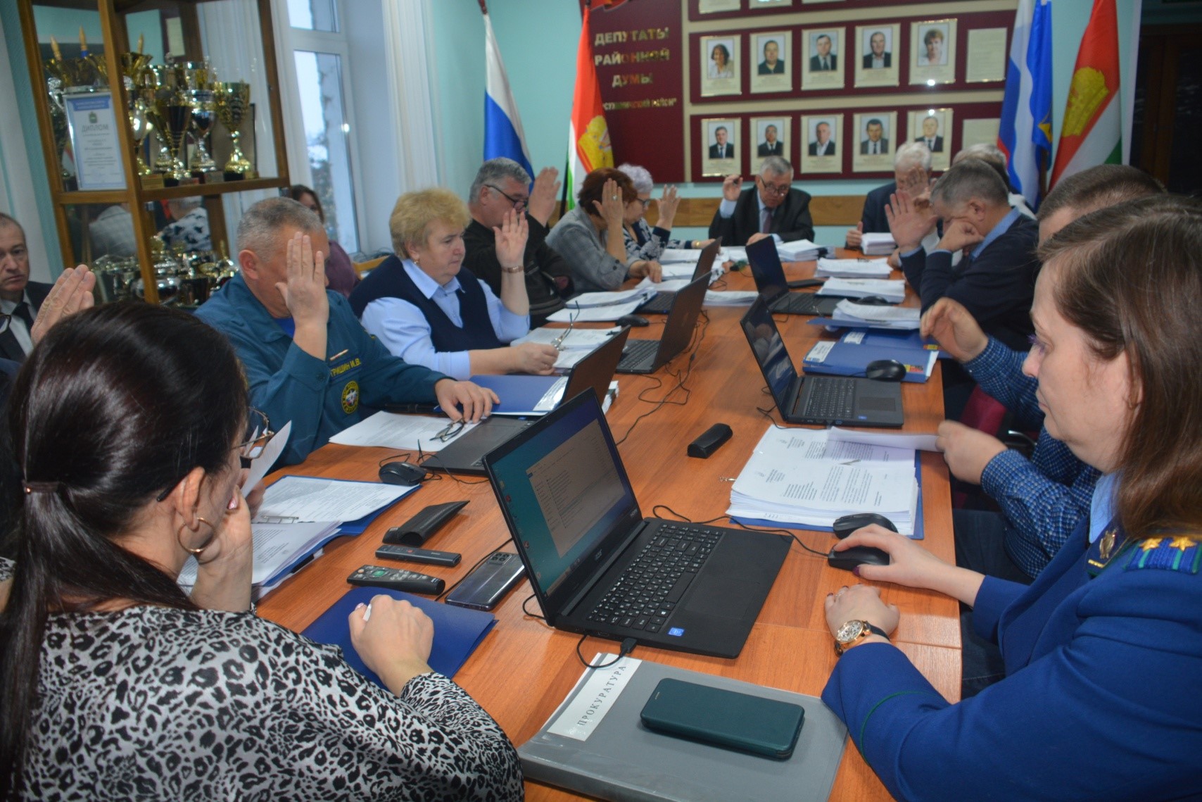 22 декабря  прошло очередное заседание Районной Думы.