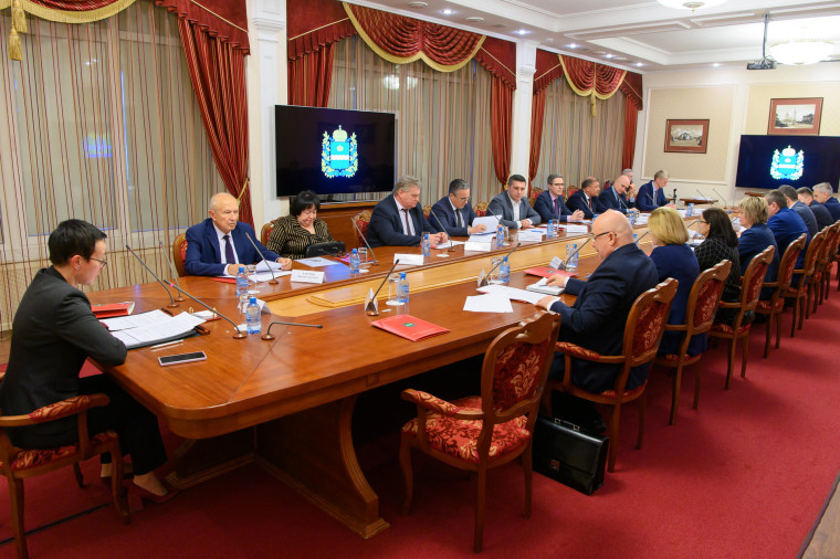Заместитель руководителя калужского Управления Росреестра выступила на заседании комиссии по координации работы по противодействию коррупции.