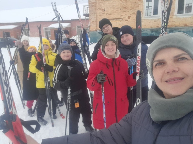 ГТО: Продолжает эстафету и приняли участие в акции «Снег, лыжи, ГТО» МКОУ «СШ№1».